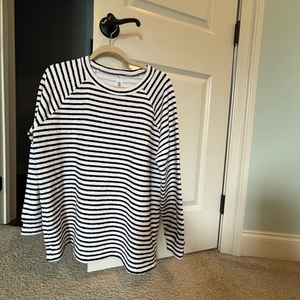 Lou & Grey Striped Side-Zip Tunic Sweatshirt